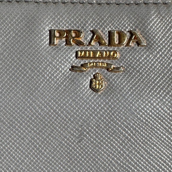 Prada Wallet - Picture 3 of 4